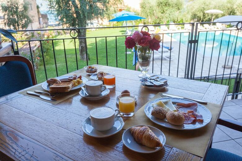 Villa Isabella Hotel & Residence