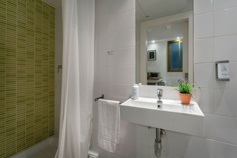 Habitat Apartments Pl. Espa�a Balconies