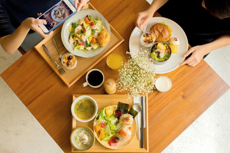 U.i.j Hotel & Hostel
