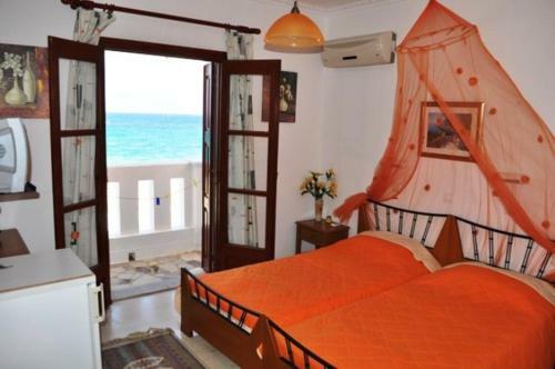 Hotel Christina Pansion- Adults Only