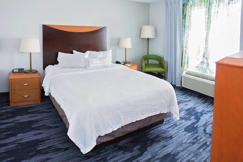 Hotel Fairfield Inn By Marriott Hays