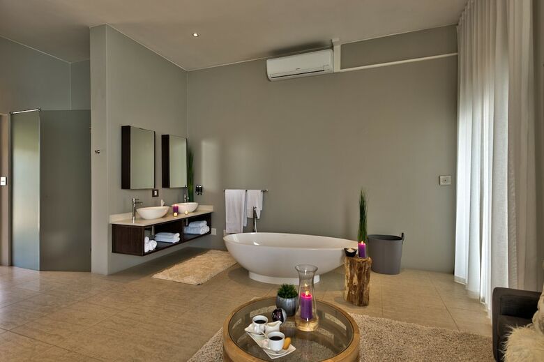 Hotel Oceans Wilderness