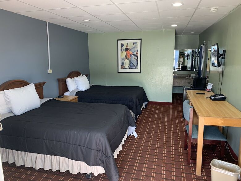 Uptown Greenville Hotel