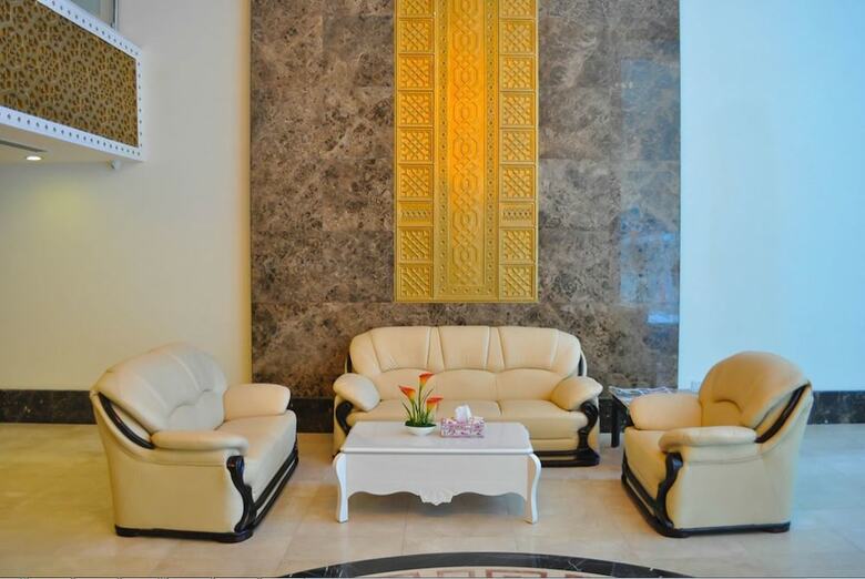Golden Treasure Tower Family Apartment