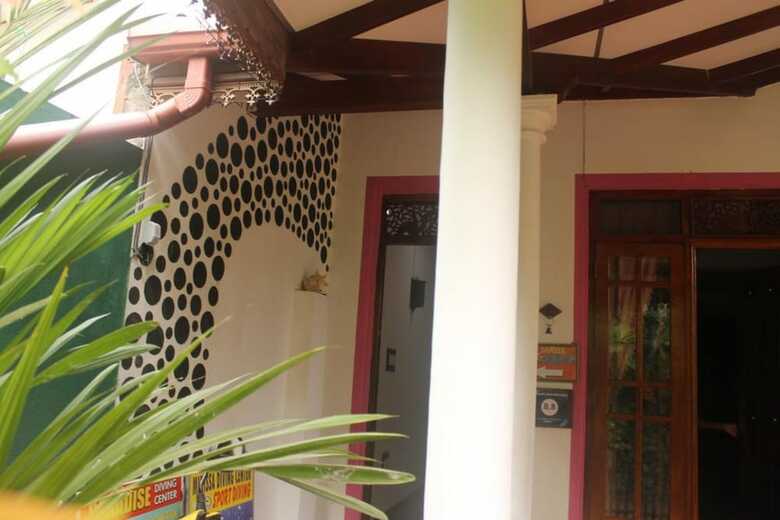 Hotel Shasee Rest -mirissa Sri Lanaka