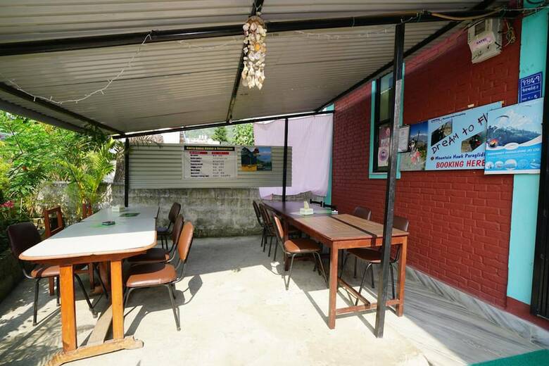 Hotel Harry Guest House & Restaurant