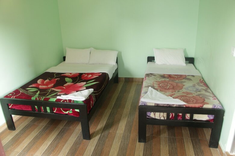 Hotel Harry Guest House & Restaurant