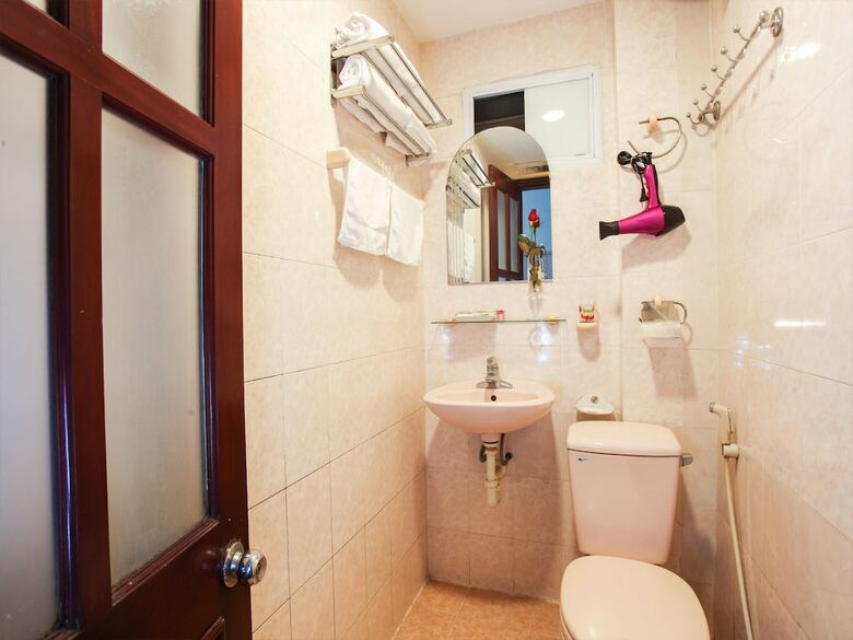 Phuong Trang Hotel Hanoi
