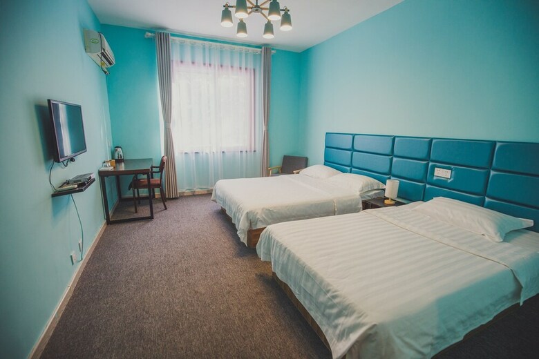 White Horse Times Hotel