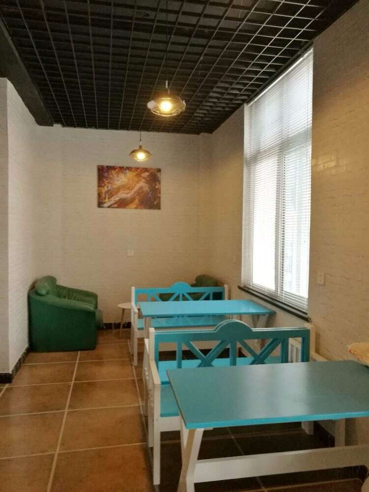 White Horse Times Hotel