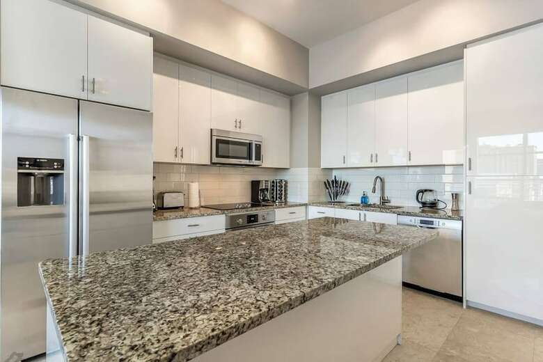 Aparthotel Luxury Condos In California Building By Hosteeva