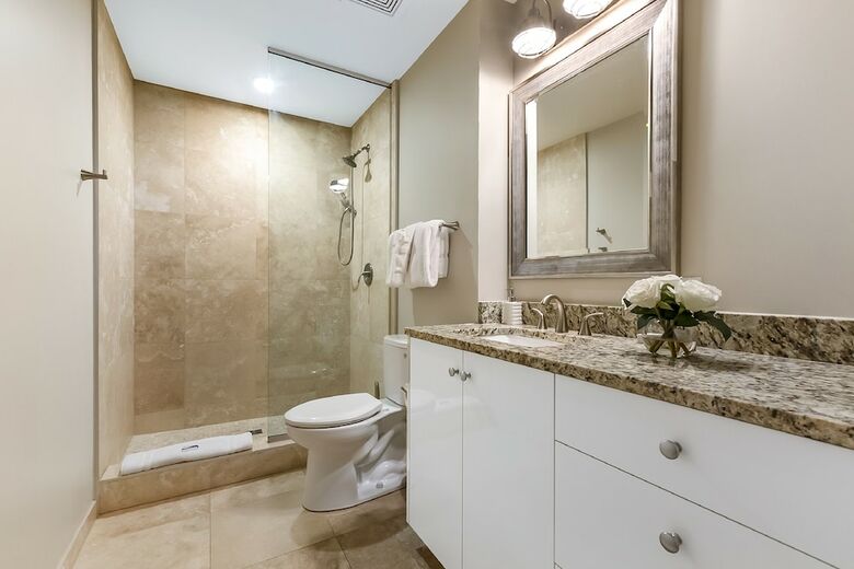 Aparthotel Luxury Condos In California Building By Hosteeva