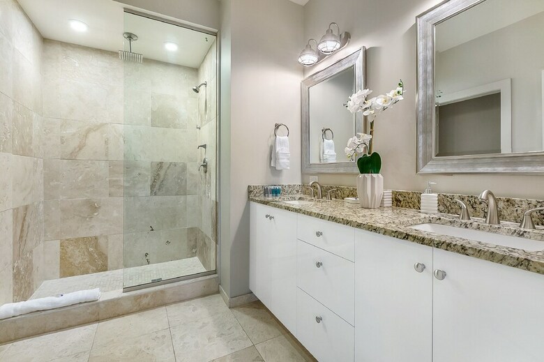 Aparthotel Luxury Condos In California Building By Hosteeva