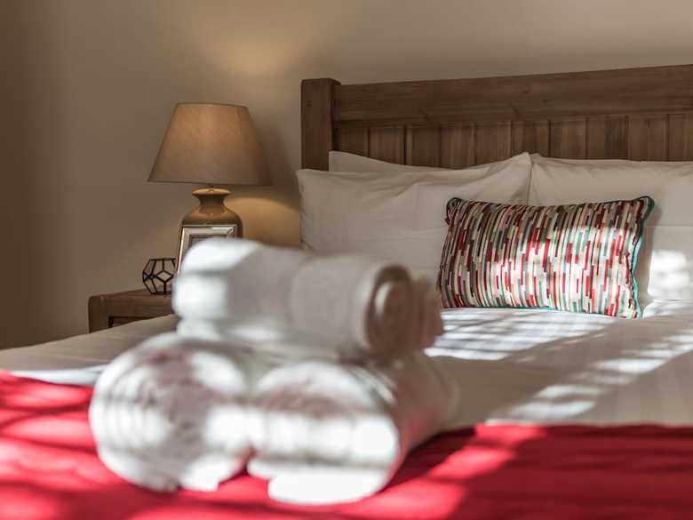 Apartamentos The Eamon Develara Suite - Hiphipstay