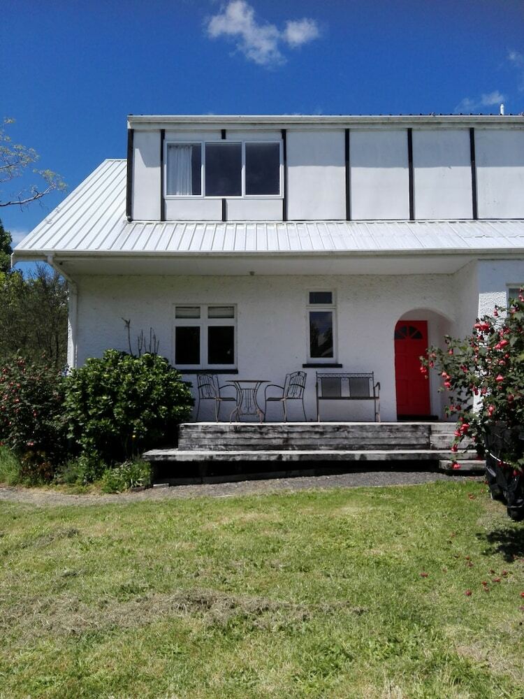 Hotel Purple Hen Guest House