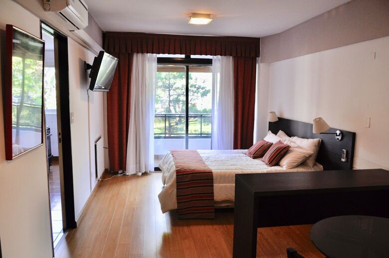 Hotel Golf Tower Suites And Apartments