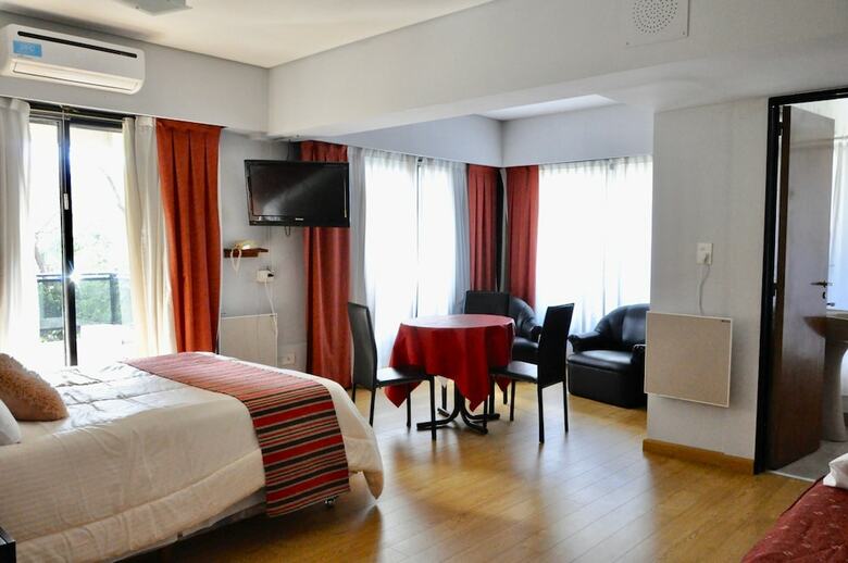 Hotel Golf Tower Suites And Apartments