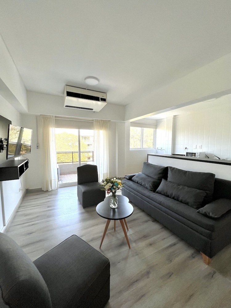 Hotel Golf Tower Suites And Apartments