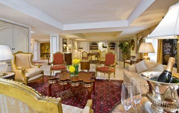 Park Tower - A Luxury Collection Hotel