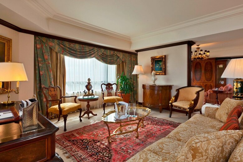 Park Tower - A Luxury Collection Hotel