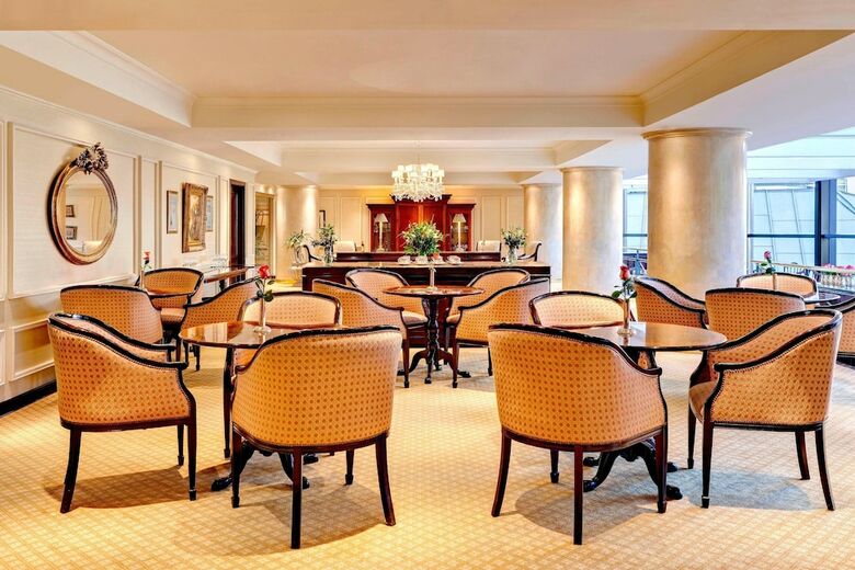 Park Tower - A Luxury Collection Hotel