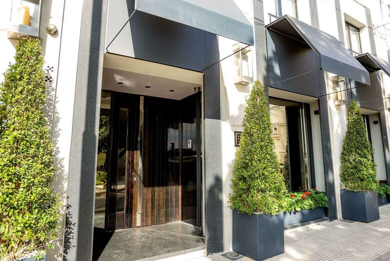 Hotel Esplendor Plaza Francia