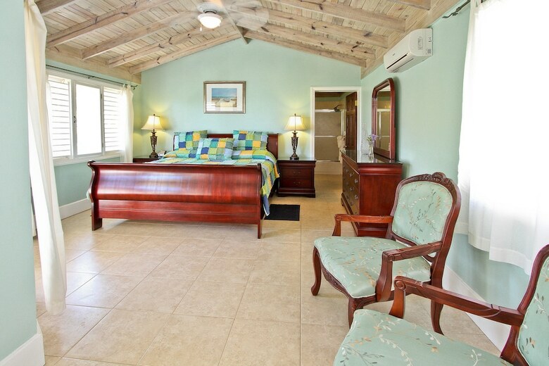 Azure Cove, Silver Sands. Jamaica Villas 5br