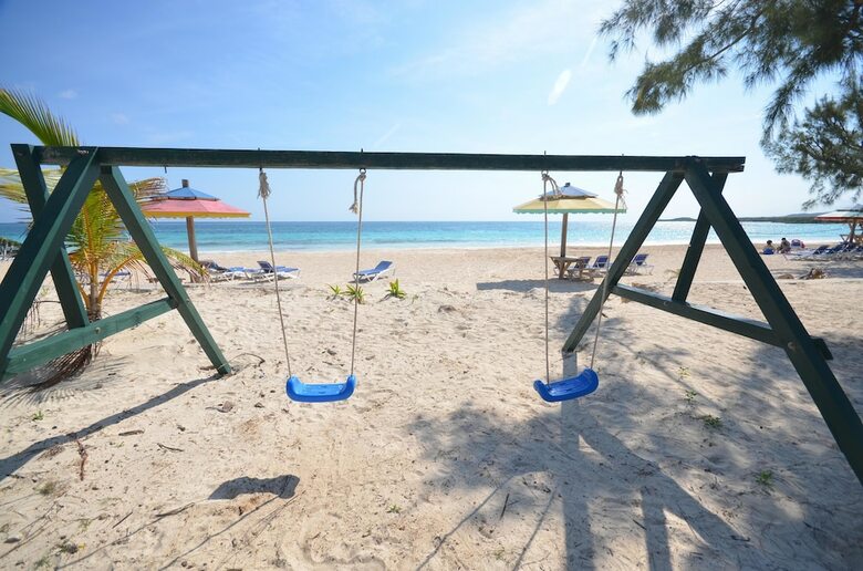 Azure Cove, Silver Sands. Jamaica Villas 5br