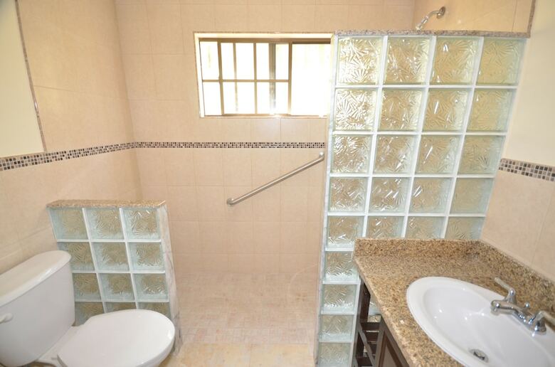 Dukes Hideaway, Silver Sands 6br