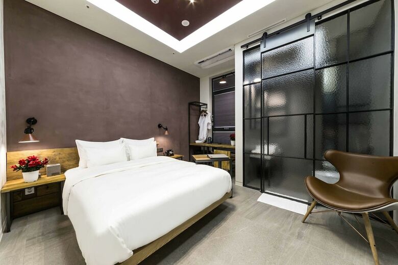 Hotel The Artist Dongseon