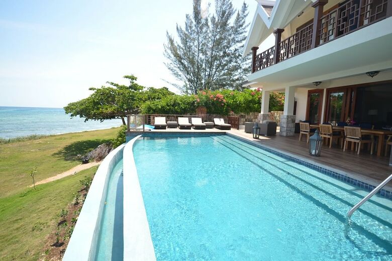 Tallawah Villa, Silver Sands Jamaica 7br