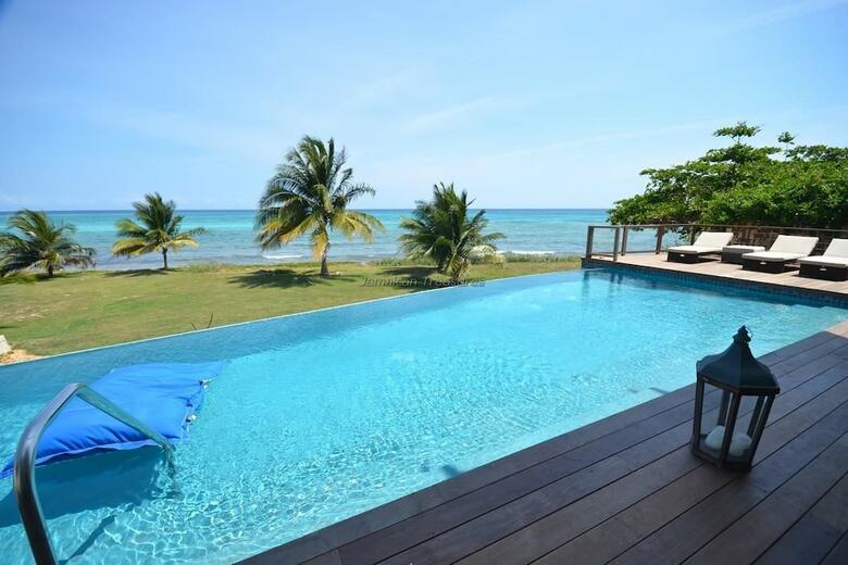 Tallawah Villa, Silver Sands Jamaica 7br