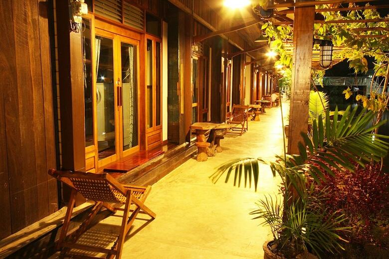 Hotel Chotika Riverfront