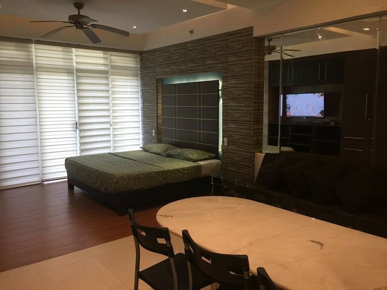 Apartamento Condo Units Pico de Loro Hamilo Coast