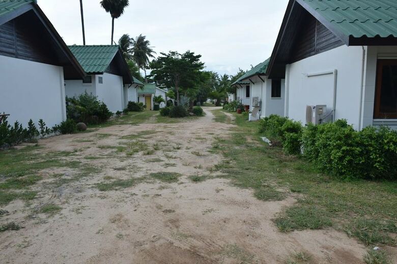 Hotel Bang Po Resort