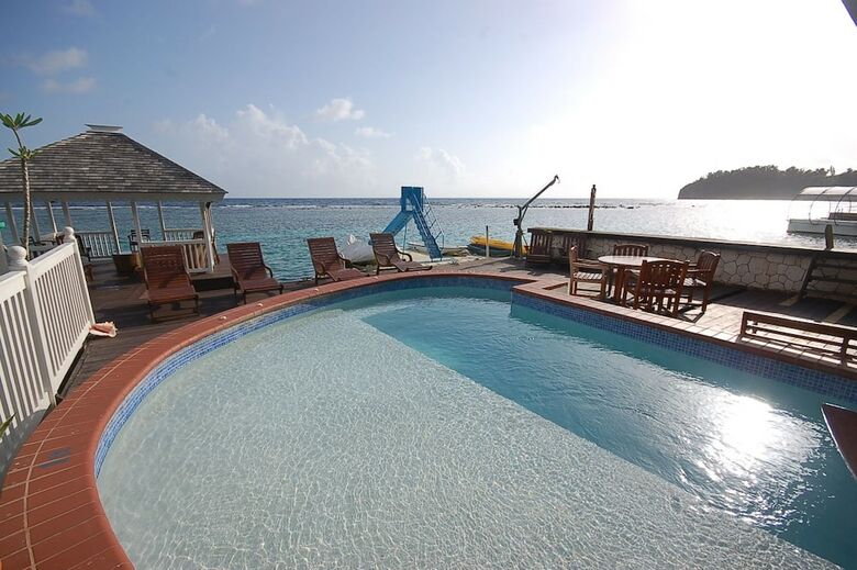 San Bar 6br By Jamaican Treasures