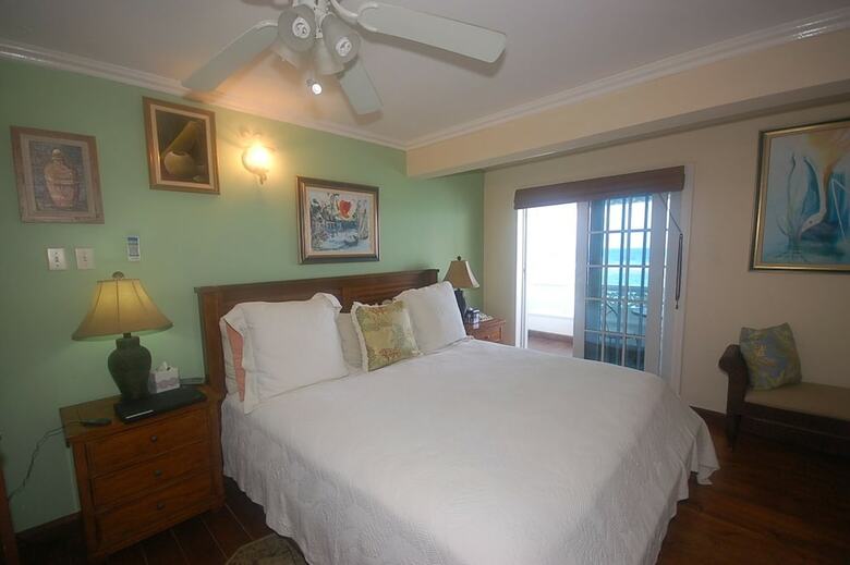San Bar 6br By Jamaican Treasures