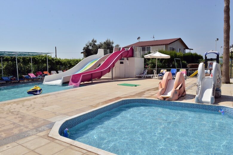 Club Casmin Hotel