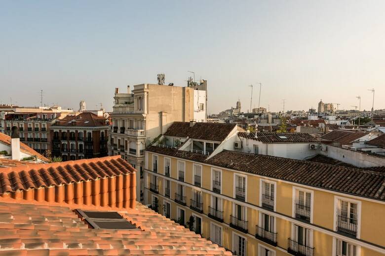Apartamentos Fernando VI City Center