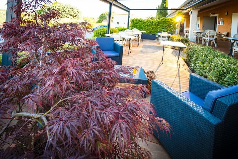 Hotel H�tel Saint Geni�s