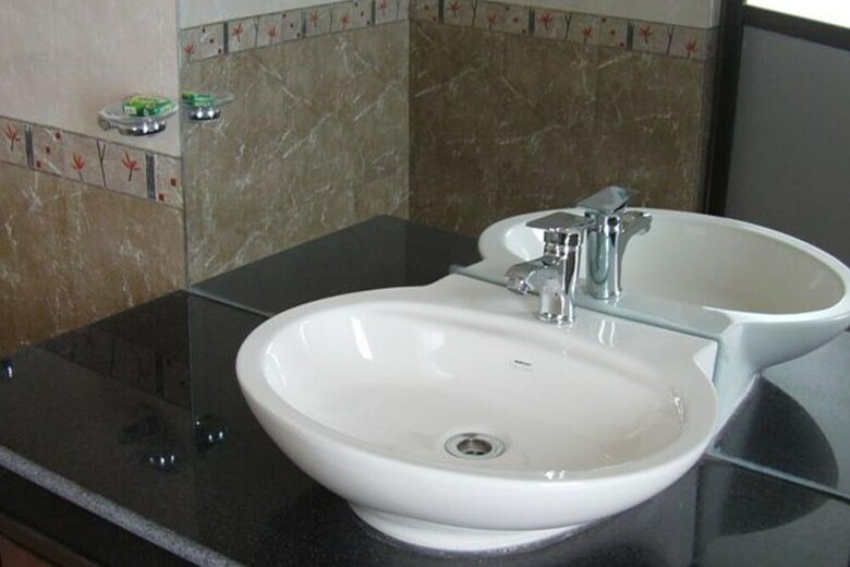 Hotel Ratna Giri Resort