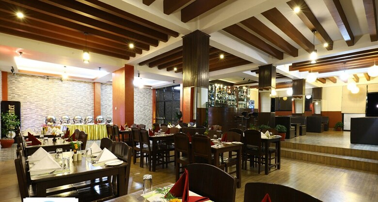Hotel Ratna Giri Resort