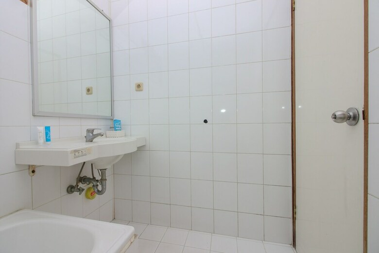Hotel Airy Kemang Prapanca Raya 30 Jakarta