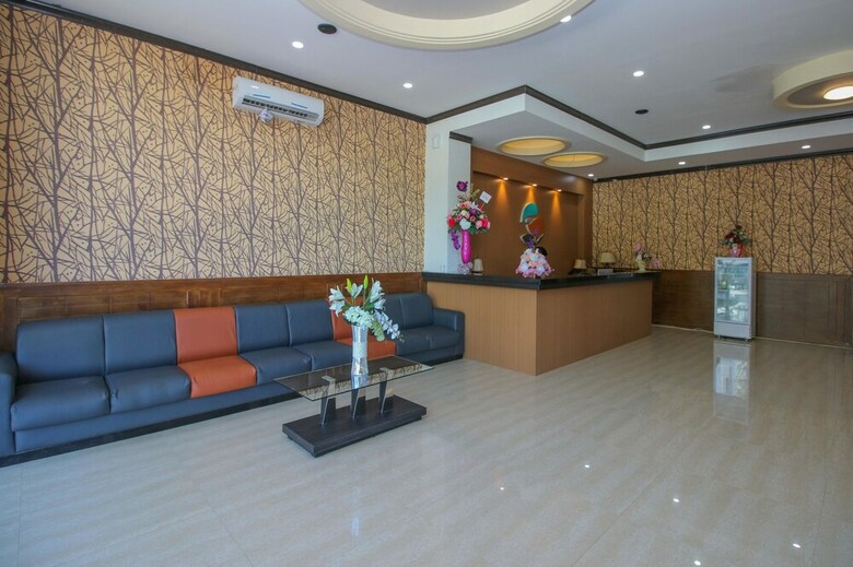 Hotel Airy Bahu Wolter Monginsidi 26 Manado