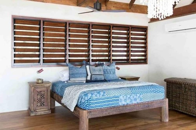 Villa Spice At Oak Absolute Oceanfront House