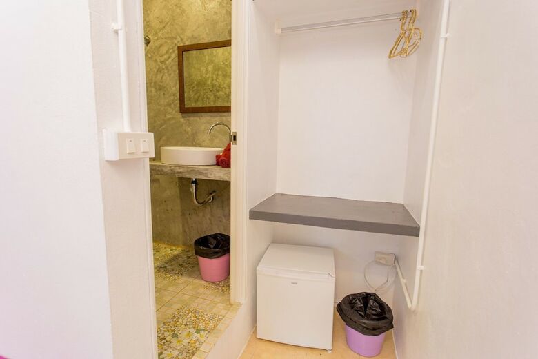 Hotel Booking Center Guesthouse