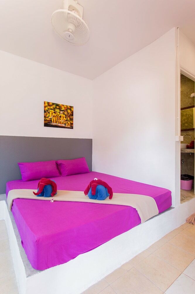 Hotel Booking Center Guesthouse