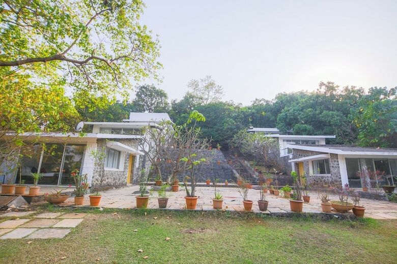 Hotel Beyond Stay Mahua Bagh Murud