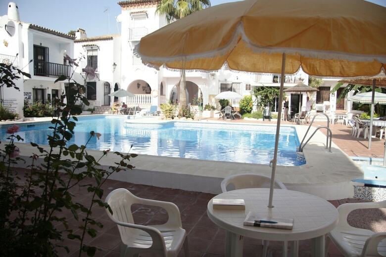 Apartamentos Aptos Pueblo Andaluz Canovas Nerja