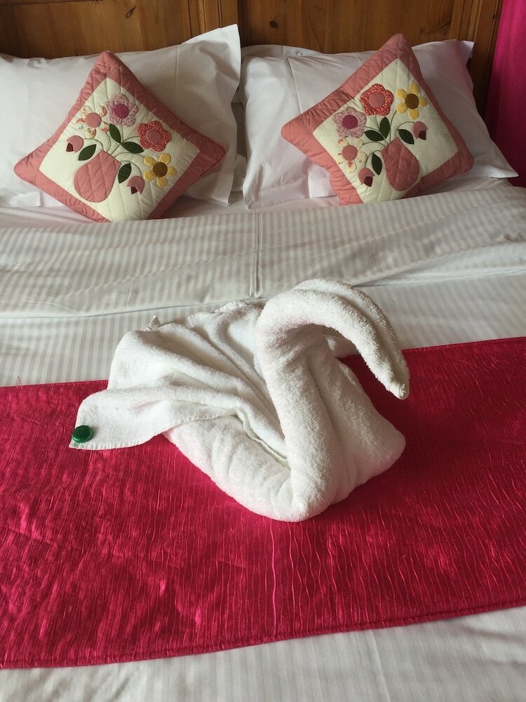 Bed & Breakfast The Estoril Hotel